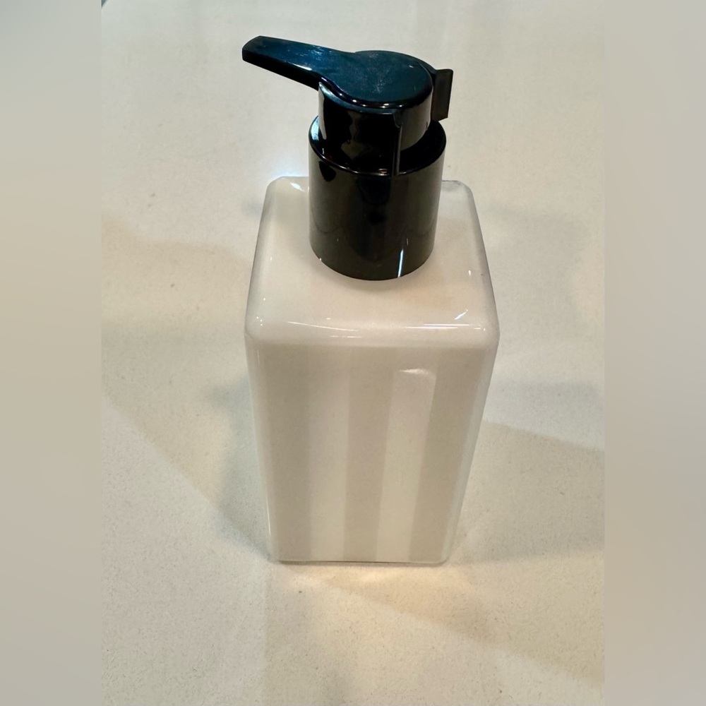 Jo Malone Lime Basil & Mandarin Body and Hand Lotion_250ml_NWT - Picture 12 of 14